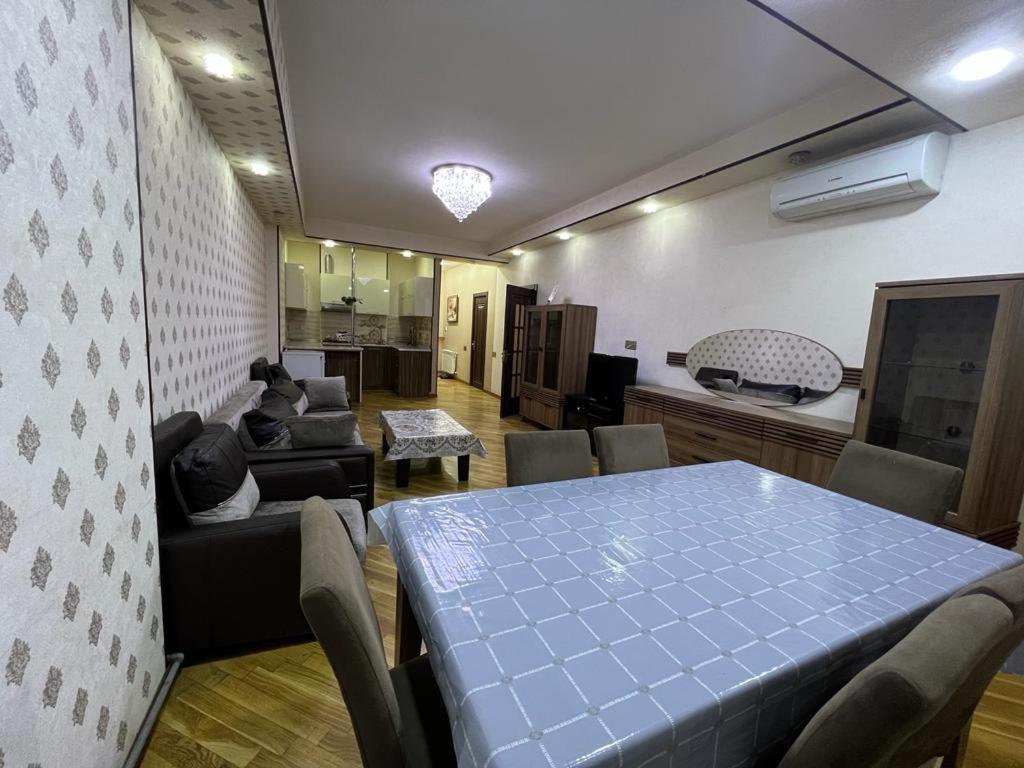 Bakuvi Apartments On New Boulveard ภายนอก รูปภาพ