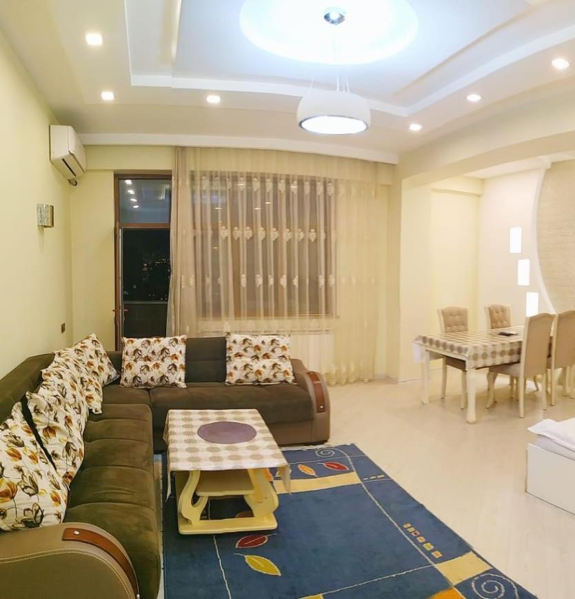 Bakuvi Apartments On New Boulveard ภายนอก รูปภาพ